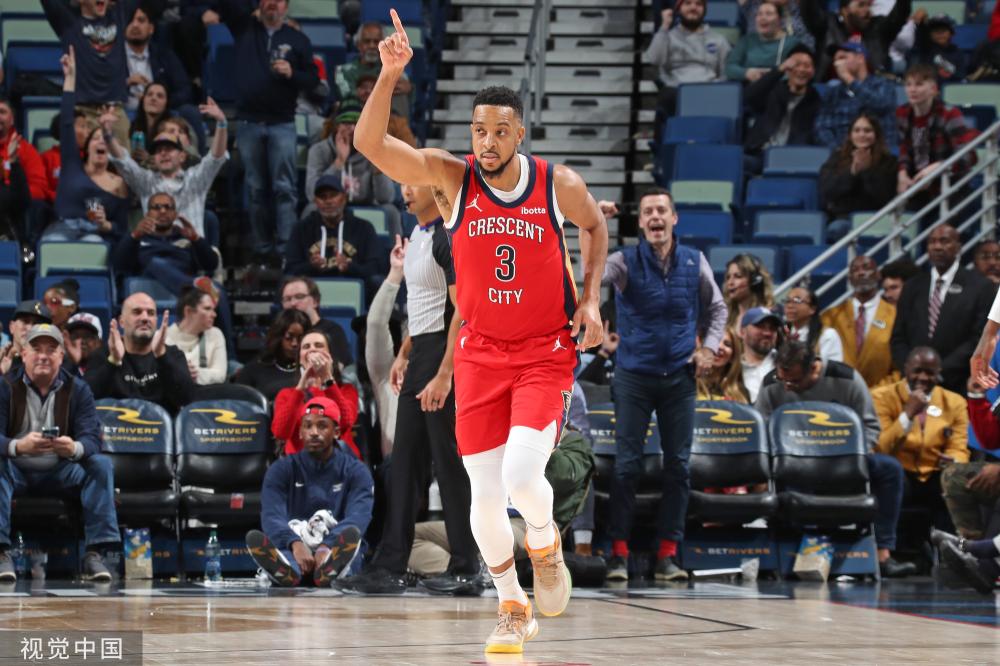 恩德里克：射门前看到门将准备下地，我的唯一选择就是挑射.